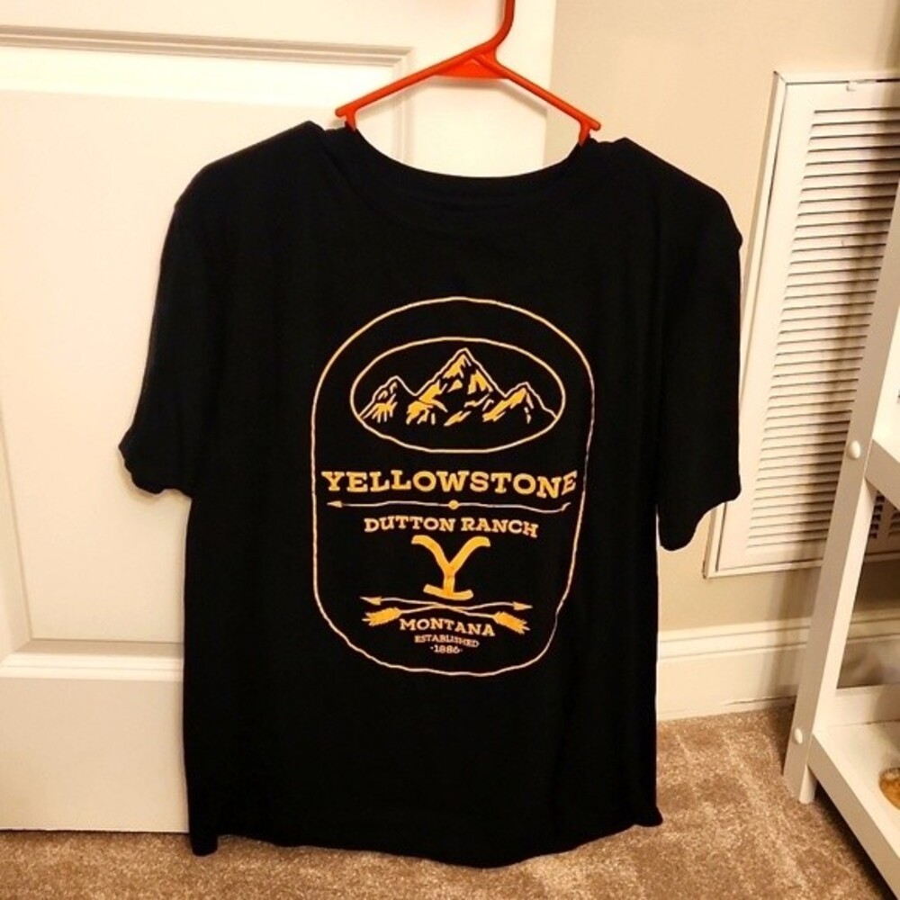Yellowstone: Dutton Ranch Black Graphic T-Shirt Paramount Size L